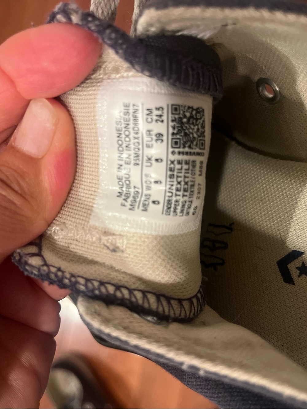 Converse Size 8 - Picture 7 of 9